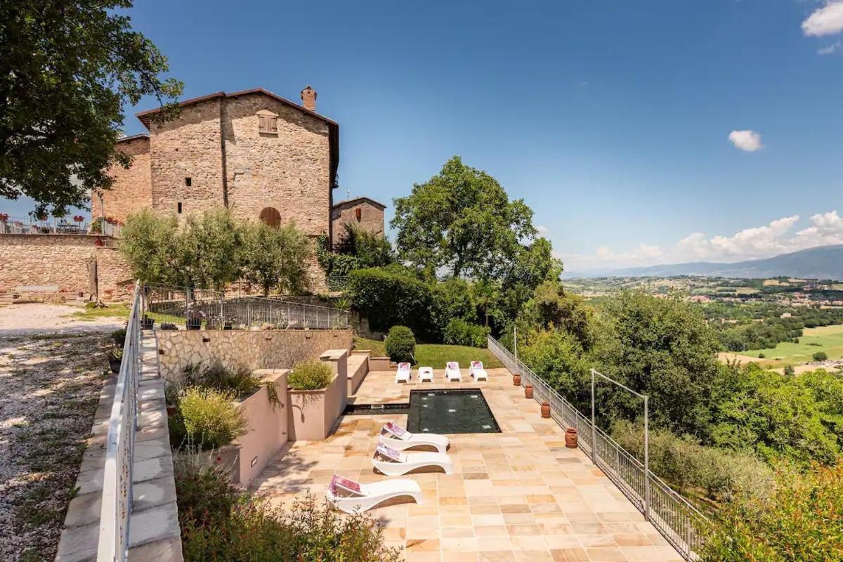 Апарт готель Il Castello Di Perchia Crocemaroggia Екстер'єр фото