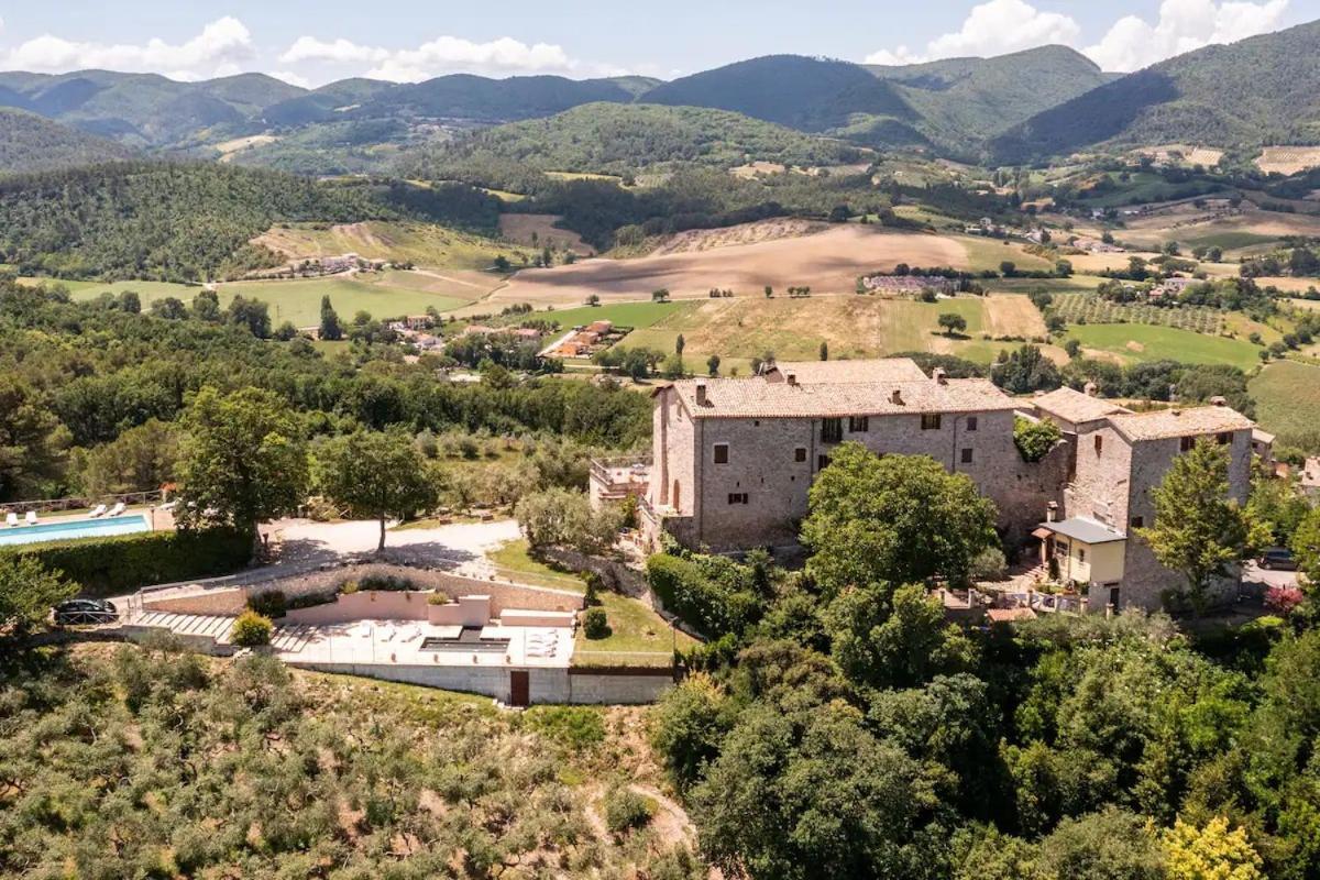 Апарт готель Il Castello Di Perchia Crocemaroggia Екстер'єр фото