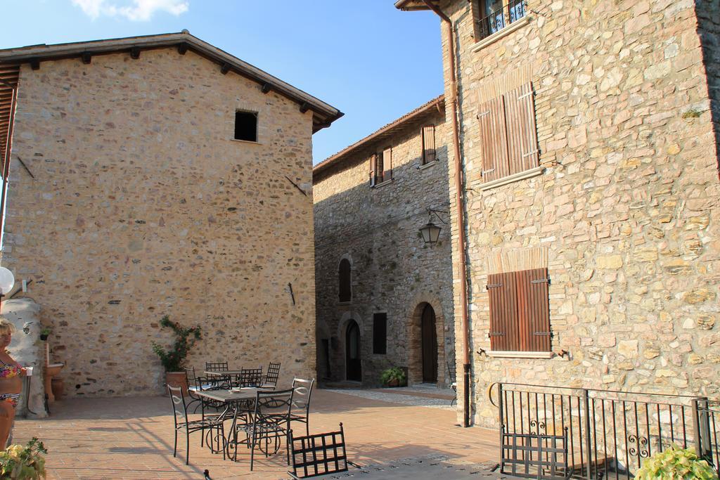 Апарт готель Il Castello Di Perchia Crocemaroggia Екстер'єр фото